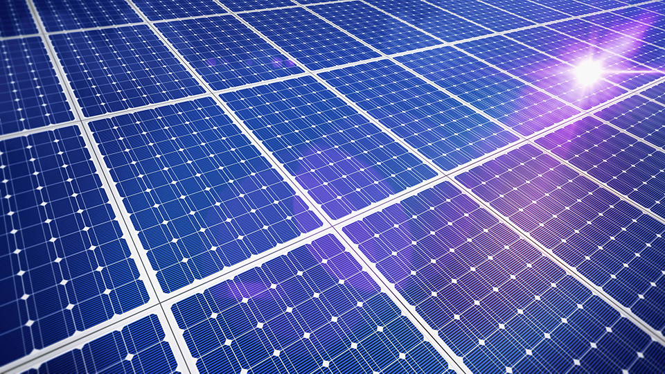 檢查光伏控制器、光伏逆變器、箱式變壓器時，應注意哪些要點